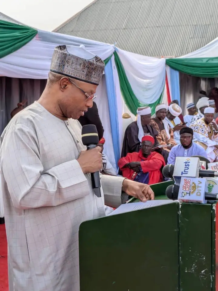 GOVERNOR UBA SANI DISTRIBUTES OVER ₦300 MILLION IN COMPENSATION FOR MILLENNIUM CITY ROAD EXPANSION